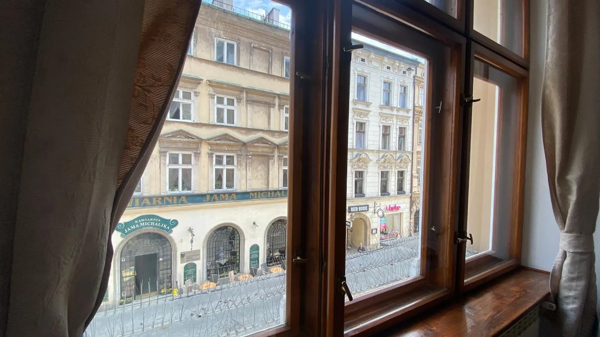 Apartments Legendary Krakow 0*,  Poland